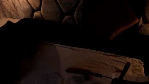 Alison online show from November 1, 8:02 pm