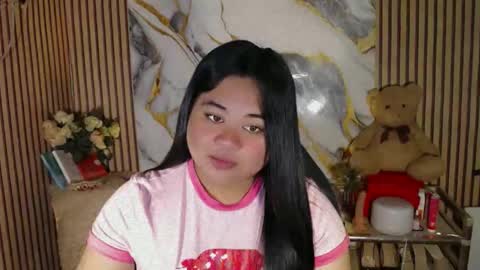 SHANTAL MARIE online show from May 6, 8:18 am