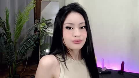 Candy  online show from February 20, 11:42 am