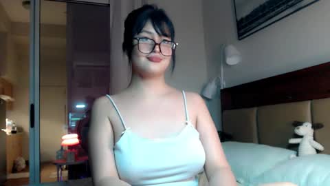 Candy  online show from May 22, 8:12 am