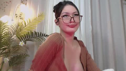 Candy  online show from September 9, 5:57 pm