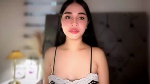 chloee online show from May 5, 7:55 am