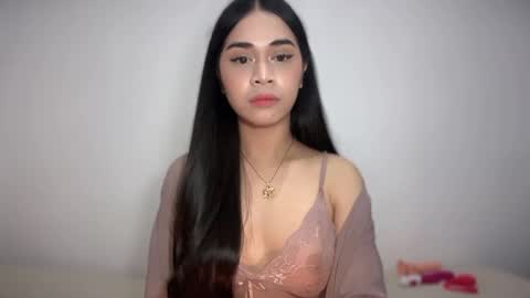 chloee online show from January 19, 6:53 am