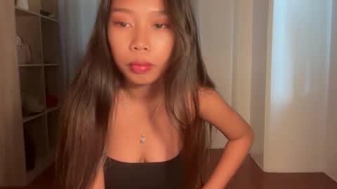 Snapshot of expensmorena chatting on October 27, 5:36 am maye online show from October 27, 5:36 am