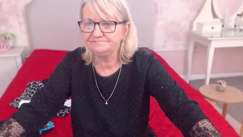 Alana online show from May 16, 10:53 pm
