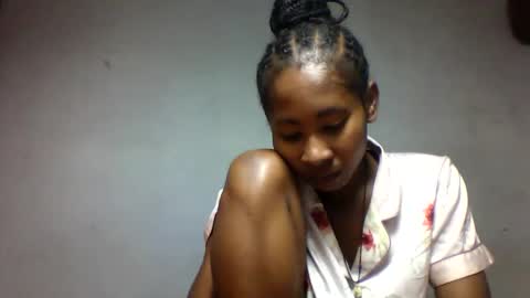 faiqua95 online show from May 16, 11:20 am