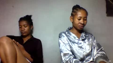 faiqua95 online show from May 13, 5:40 pm