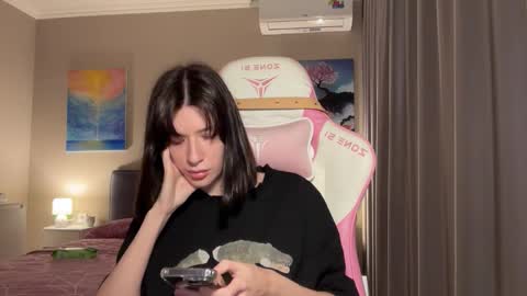 Bloom  online show from September 22, 5:44 pm