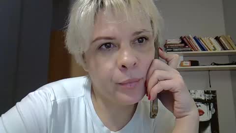 fairy_butterfly online show from January 13, 9:46 am