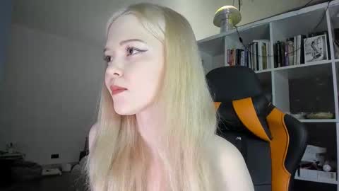 fairy_casey online show from November 4, 10:37 pm