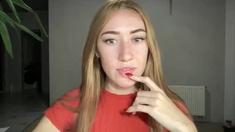 fairy_face online show from October 2, 6:24 pm