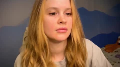 Snapshot of fairyilona chatting on September 10, 5:02 pm Ilona online show from September 10, 5:02 pm