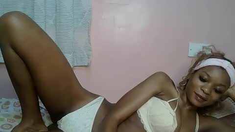 faizah_ online show from May 25, 11:53 am