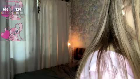Erika online show from May 7, 7:45 am