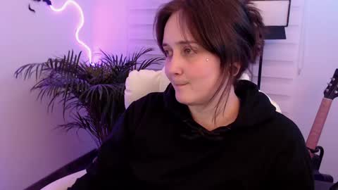 OF fallenag 1 online show from May 20, 5:04 am