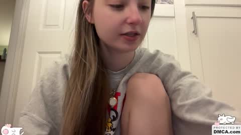 Ella online show from October 16, 12:24 am