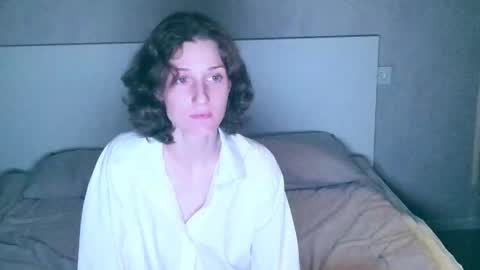 Kira online show from October 19, 12:01 am