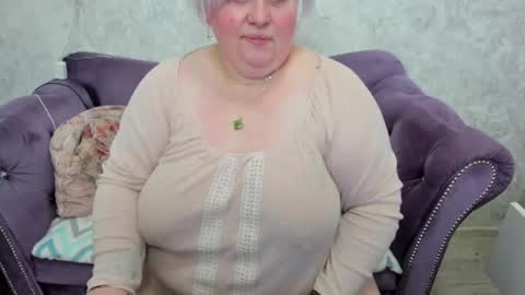 Snapshot of fashiona chatting on January 21, 7:37 am fashiona online show from January 21, 7:37 am