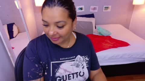 fat_naughtyass online show from May 4, 1:48 pm