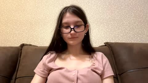 Aurora 18yo online show from April 8, 10:17 am