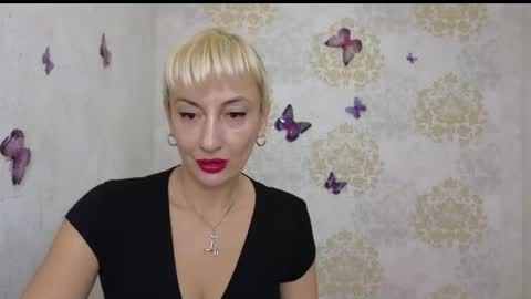 Snapshot of favorite_angel chatting on January 28, 9:40 pm favorite_angel online show from January 28, 9:40 pm
