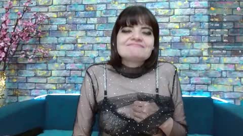 Laura online show from December 3, 4:02 am