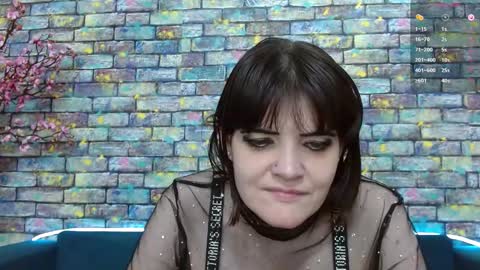 Laura online show from December 8, 9:41 pm