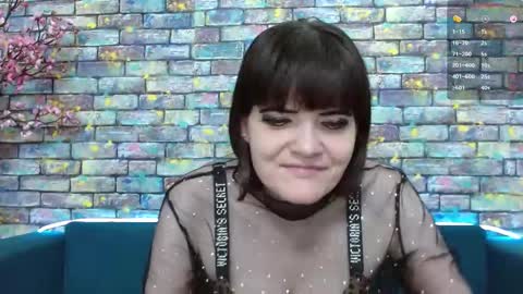 Laura online show from December 7, 9:55 pm
