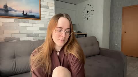 Mary online show from April 4, 7:51 am