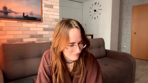 Mary online show from March 28, 5:18 am