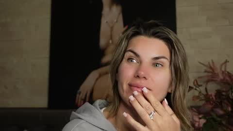 FeliciaKrige online show from May 6, 8:24 pm