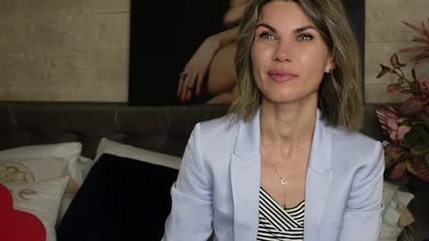 FeliciaKrige online show from May 4, 8:01 pm