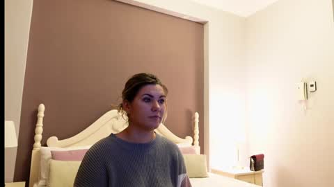 FeliciaKrige online show from December 17, 12:45 am