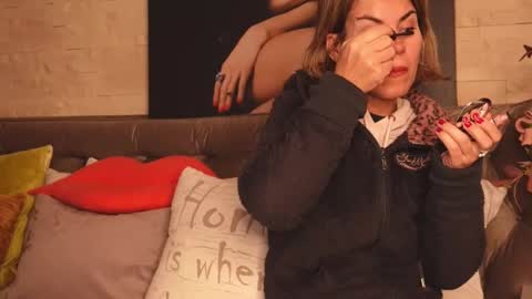 FeliciaKrige online show from March 15, 7:05 pm