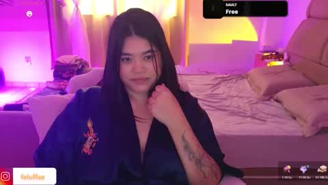 felurianfleurfae online show from April 18, 6:43 pm