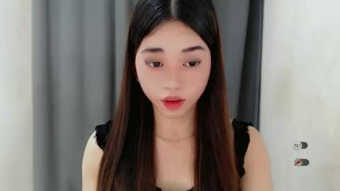 Snapshot of femylove chatting on December 19, 12:02 am YOUR BEAUTIFUL ASIANFHEMY online show from December 19, 12:02 am