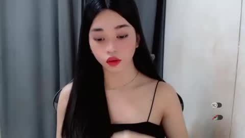 Snapshot of femylove chatting on February 1, 6:43 am YOUR BEAUTIFUL ASIANFHEMY online show from February 1, 6:43 am
