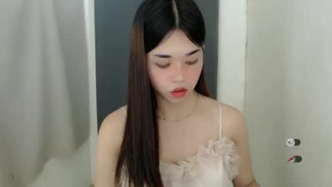 Snapshot of femylove chatting on January 14, 6:28 pm YOUR BEAUTIFUL ASIANFHEMY online show from January 14, 6:28 pm