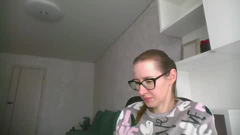 feraliss online show from March 20, 11:26 am