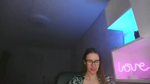 feraliss online show from March 22, 3:29 pm