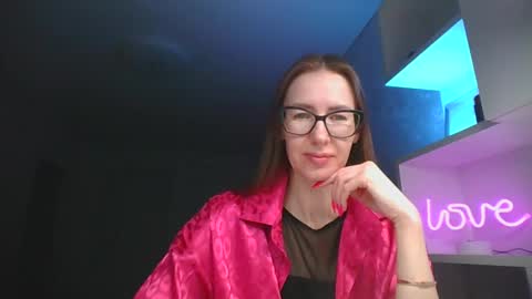 feraliss online show from April 11, 3:48 pm