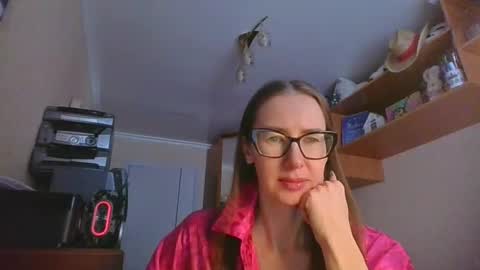 feraliss online show from January 19, 11:06 am