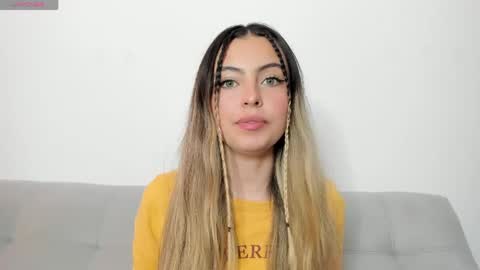 fernanda  online show from May 13, 4:24 pm