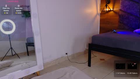 FERNANDA BROWN  online show from May 7, 8:01 pm