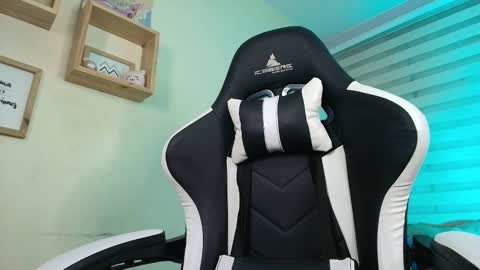 Fernanda Diaz online show from November 14, 7:03 pm