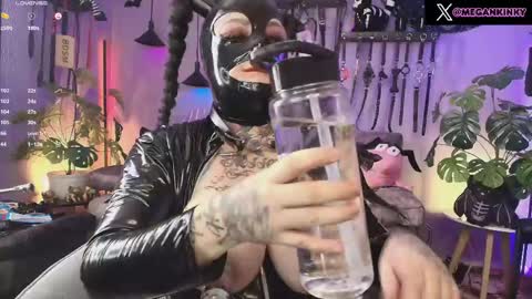 kinky Megan Draven online show from May 6, 5:06 pm