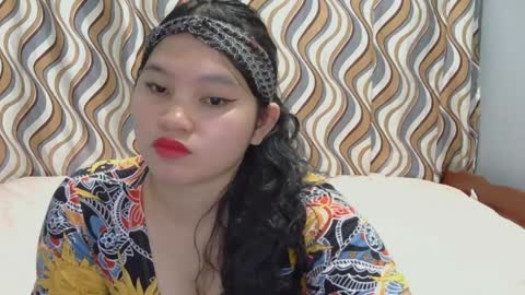 fhwilloughbyxx online show from April 1, 1:41 pm