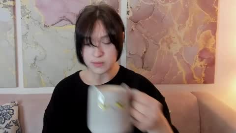 fiamoory online show from May 19, 1:56 am