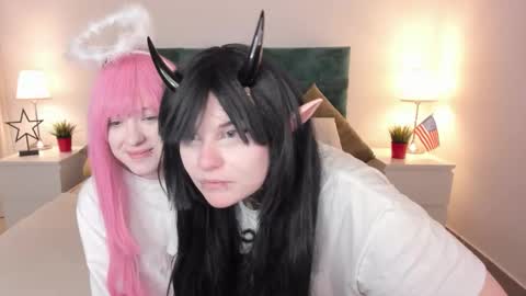 fiamoory online show from January 15, 8:09 am