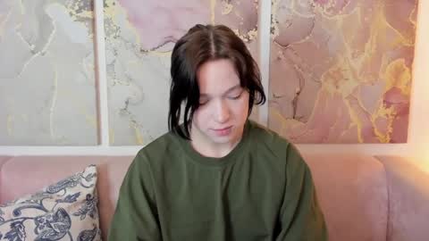 fiamoory online show from May 14, 1:44 am